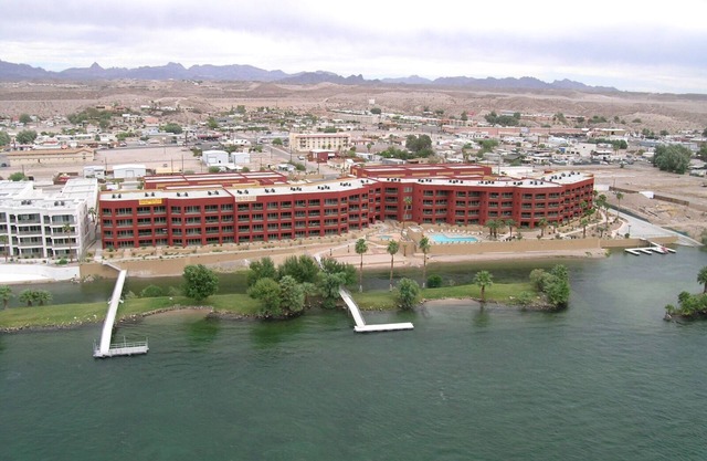 Colorado River Waterfront condo