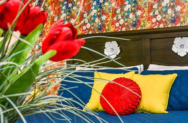 Colorful, Fun-Filled Condo - 5 Minutes to SDC