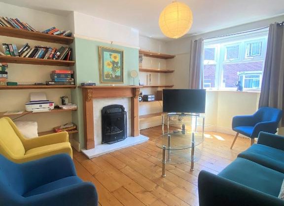 Colourful vintage-styled home in lovely Southville