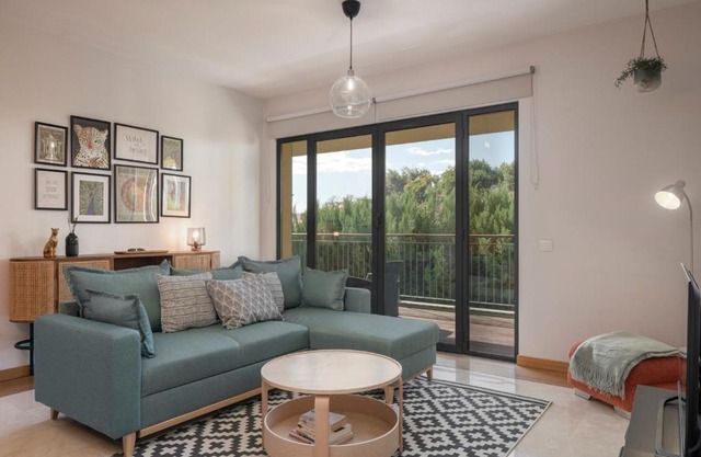 Comboio I by An Island Apart