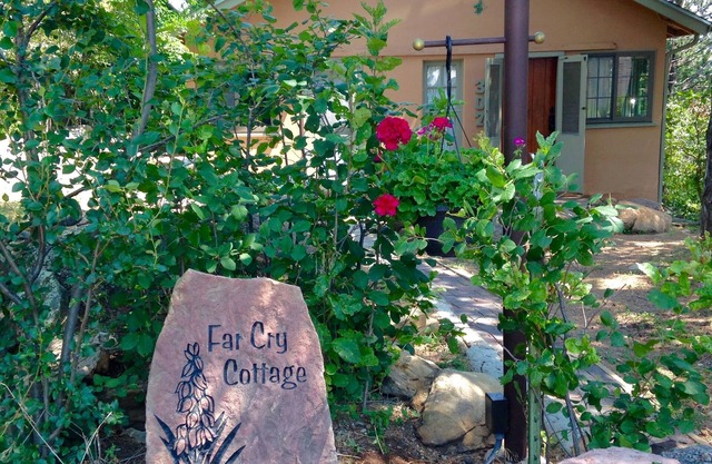 Come And Enjoy This Newly Renovated Gem Nestled In The Foothills Of Co Springs!