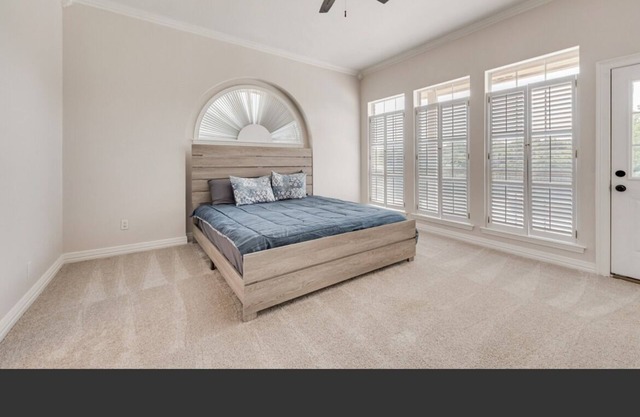 Come Take a Splash at Updated Beautiful Home!