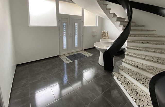 COMFORT 120 M2 APARTMENT WITH GARAGE IN THE TOWN CENTER OF EMRUN