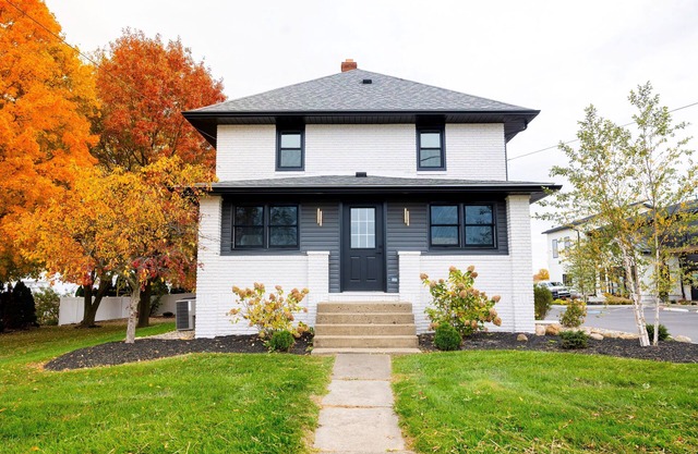 Comfort at the Commons in Amish Country | 5 Bedroom right by a Coffee Shop