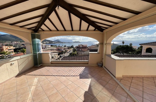 Comfort e Panorama Mozzafiato a Golfo Aranci