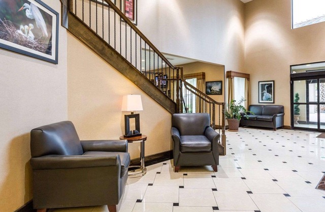 Comfort Inn And Suites Winnie