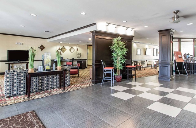 Comfort Suites Lawton Near Fort Sill