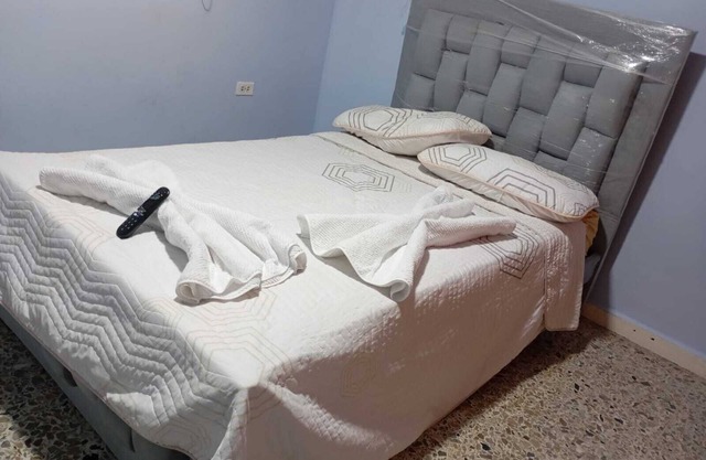 Comfortable 1-bedroom house in welcoming Barranquilla with AC