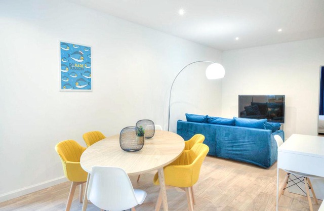 Comfortable 2 bedroom with AC close to the station - Dodo et Tartine