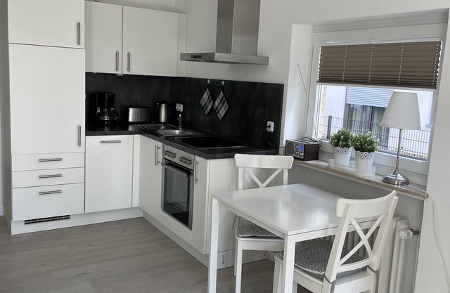 Comfortable apartment with terrace and outdoor pool right by the sea in Scharbeutz