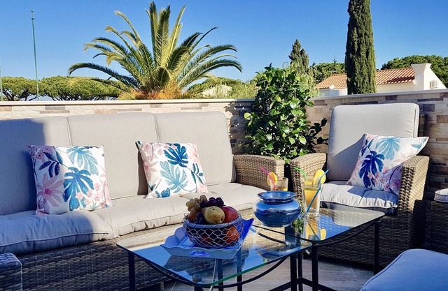 Comfortable apartment in Val doLobo/ 5mn from the beach