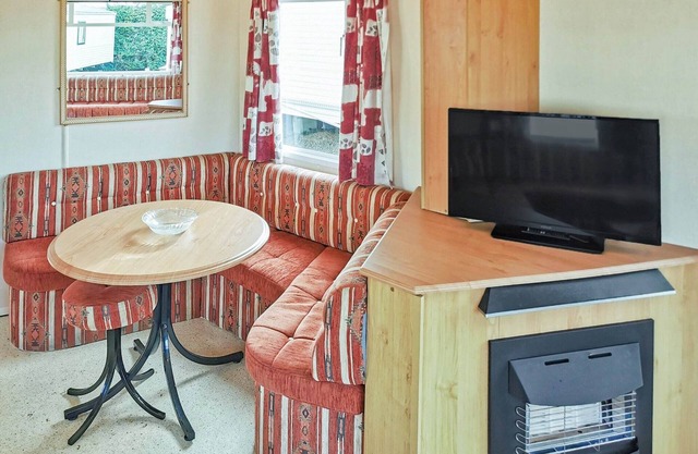 Comfortable caravan with one double and two twin.