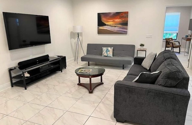 Comfortable Guest Suite in Altamonte Springs - Large Pool