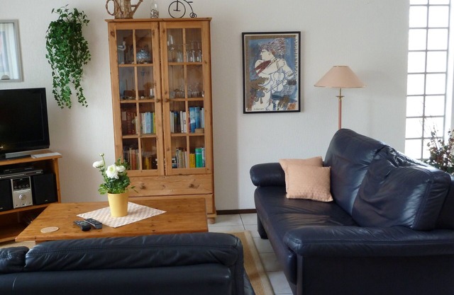 Comfortable home near beach, between golf course and tulip fields