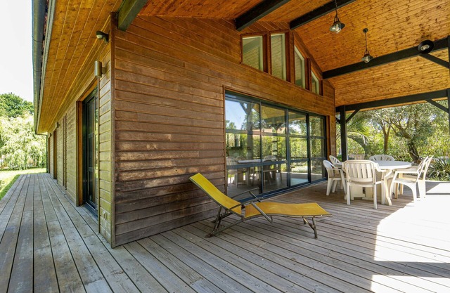 Comfortable house for 6, near Lake Gastes
