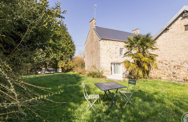 Comfortable house in Jullouville with garden and Wi-Fi