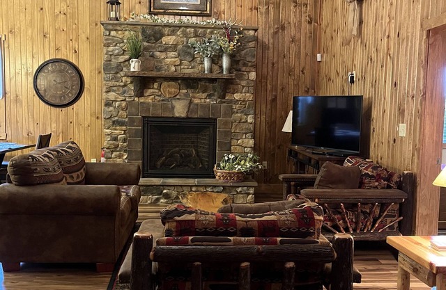 Comfortable Luxury Holmes Co. Barndominium
