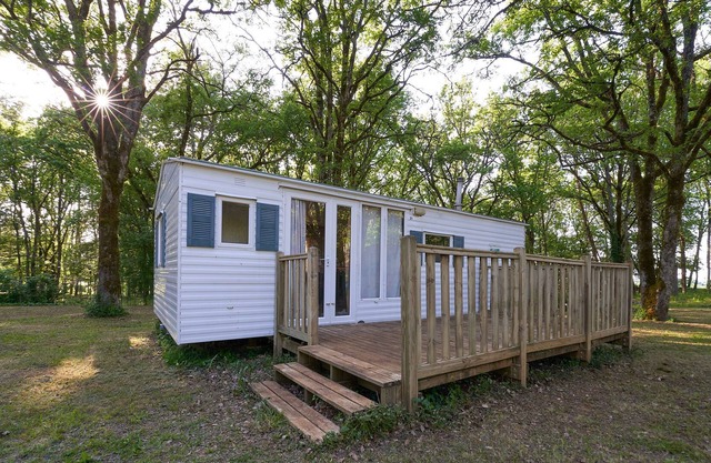 Comfortable mobile home near Rocamadour and Sarlat