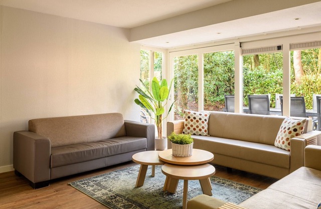 Comfortable bungalow for 8 people with private sauna