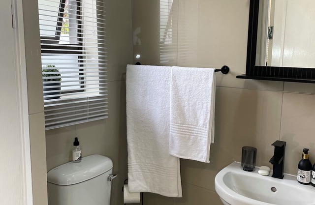 Comfortable Open-Plan Studio Stay — 36 On Blougom, Midrand