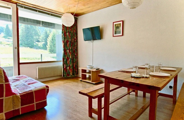 Comfortable studio for 4 with balcony, pets allowed