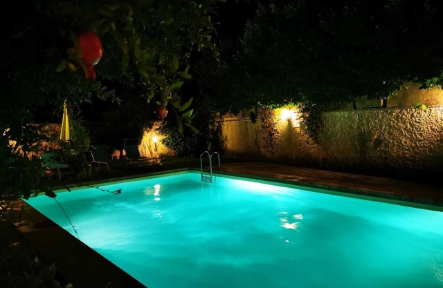 Comfortable studio in villa with swimming pool