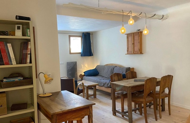 Comfortable T2 in the heart of the resort