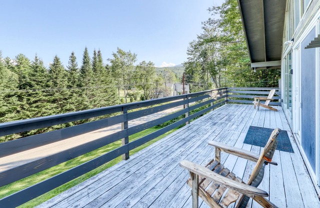 Comfortable Top-Floor Duplex in the Forest with Electric Fireplace and Deck!