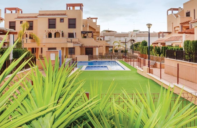 Comfortable vacation apartment in a gated community with private security and several communal pools