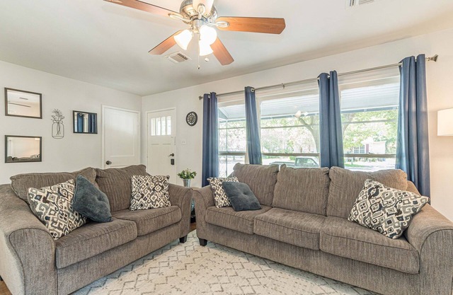 Comfy 4BR - The "Aero" in Schertz