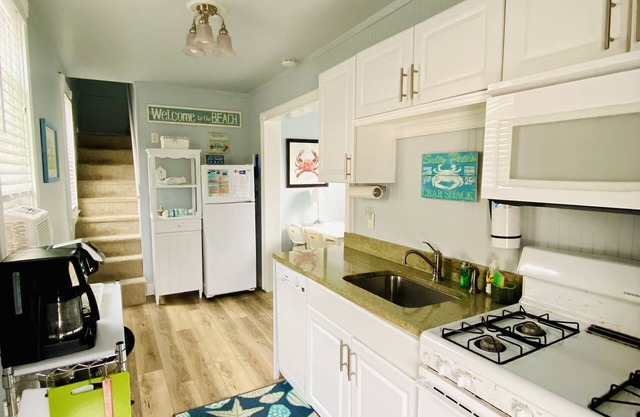 Comfy Summer Cottage