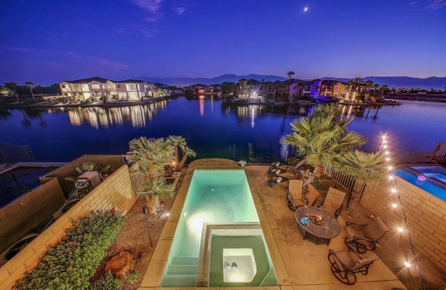 Como Lake Villa: Pool, Spa, Lake view!