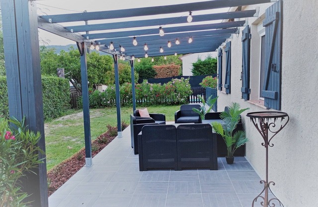 Complete villa sleeps 10