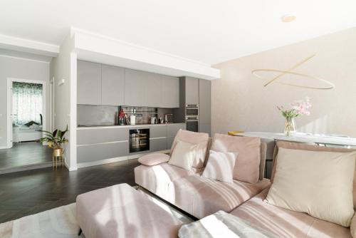 Conciliazione-Cadorna - Ampio Trilocale di Design