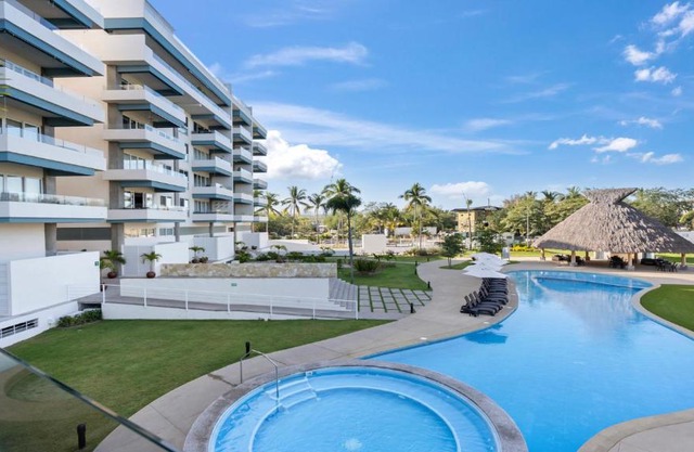 Condo Altamar Nuevo Vallarta Getaway by Kivoya