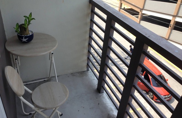 Condo eLgimikero 2 @ Solano Hills - Self Check in 24/7