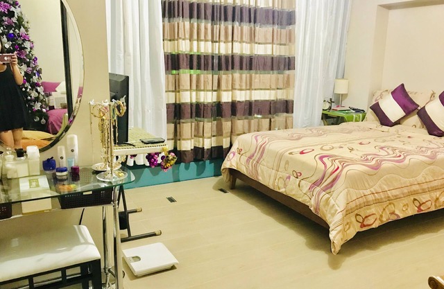 Condo for 4 at Uptown BGC w/Wifi+Pool+Gym