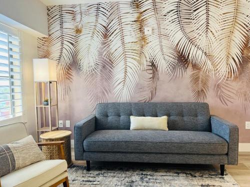 Condo near Epic & Universal,free parking & Netflix