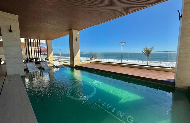 Condo on the Malecon with Views By GPSRentas