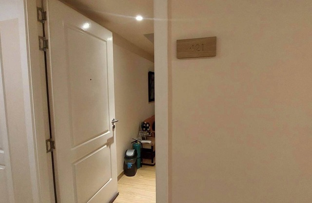 Condo Resort with Man made beach within the city. 16 minutes away from Airport