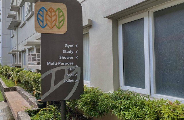 Condo WIFI up to 100mbps Pool Netflix&Chill