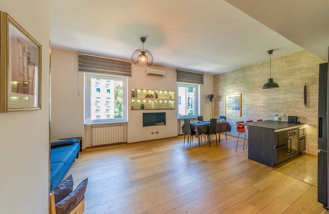 'Confort-moderno and parking' Apartment with Balcony, Wi-Fi and Air Conditioning