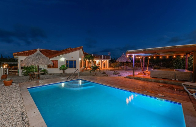Connect with nature while you relax with an amazing sunset view.