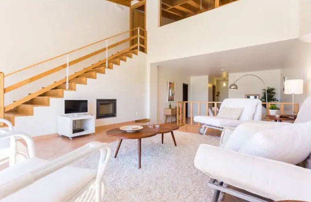 Contemporary 3 bedroom villa M5