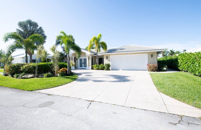 Contemporary Canal-Front Home with Private Pool & Spa, Free WiFi & Private W/D