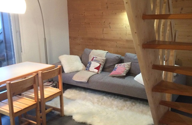 Contemporary duplex 200m from the slopes and near the center of the village
