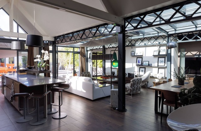 Contemporary house in Deauville downtown. RENTAL 3 NIGHTS MINIMUM