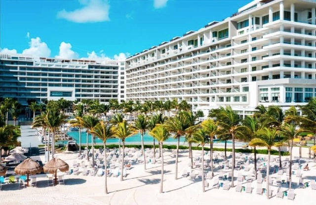 Contemporary luxury retreat Oceanside 2Bedroom/3 Bath