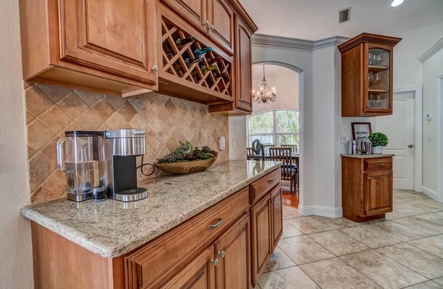 Contemporary Villa w/Gorgeous Pool, 5mi from Beach