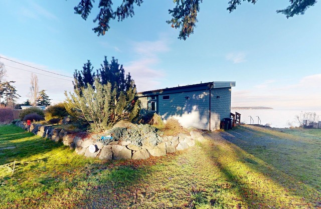 Contemporary Waterfront Home with Beautiful Views - Near Penn Cove